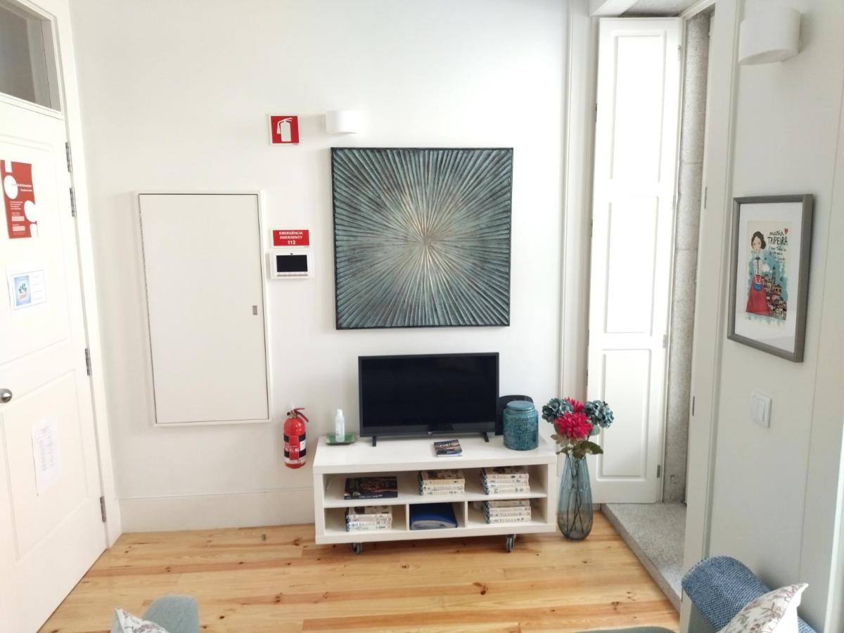 Santa Catarina Patio Apartment - With Washer Machine Porto Luaran gambar