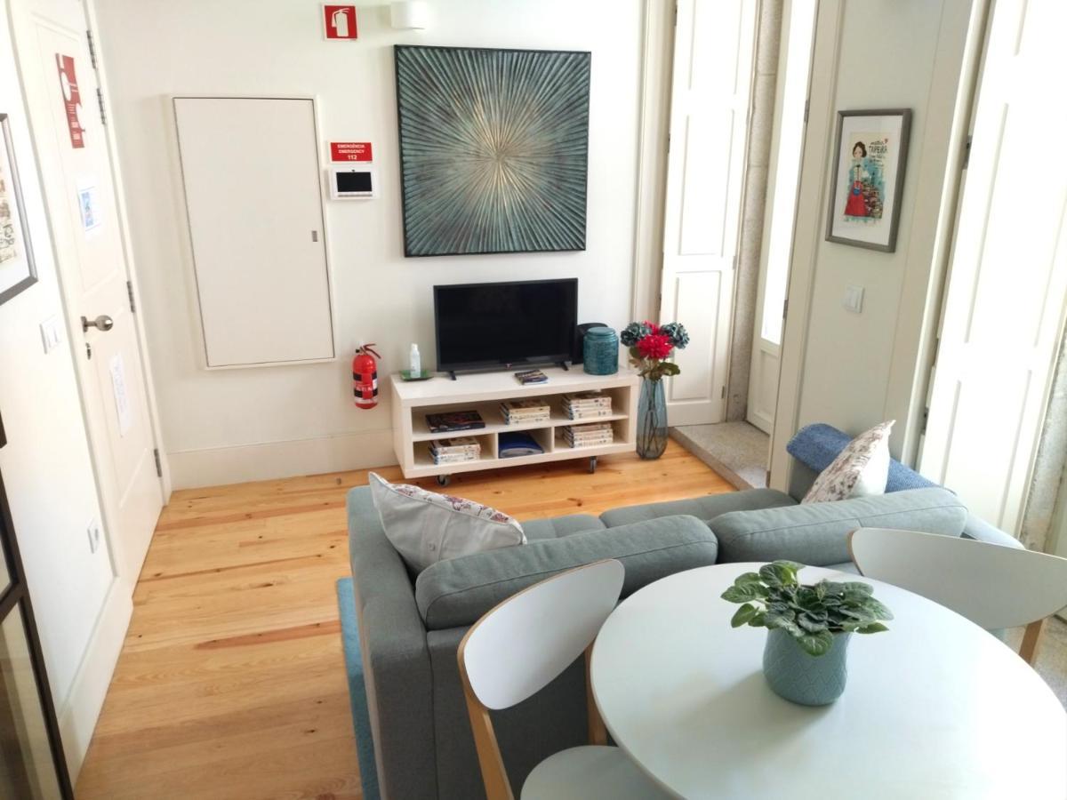 Santa Catarina Patio Apartment - With Washer Machine Porto Luaran gambar