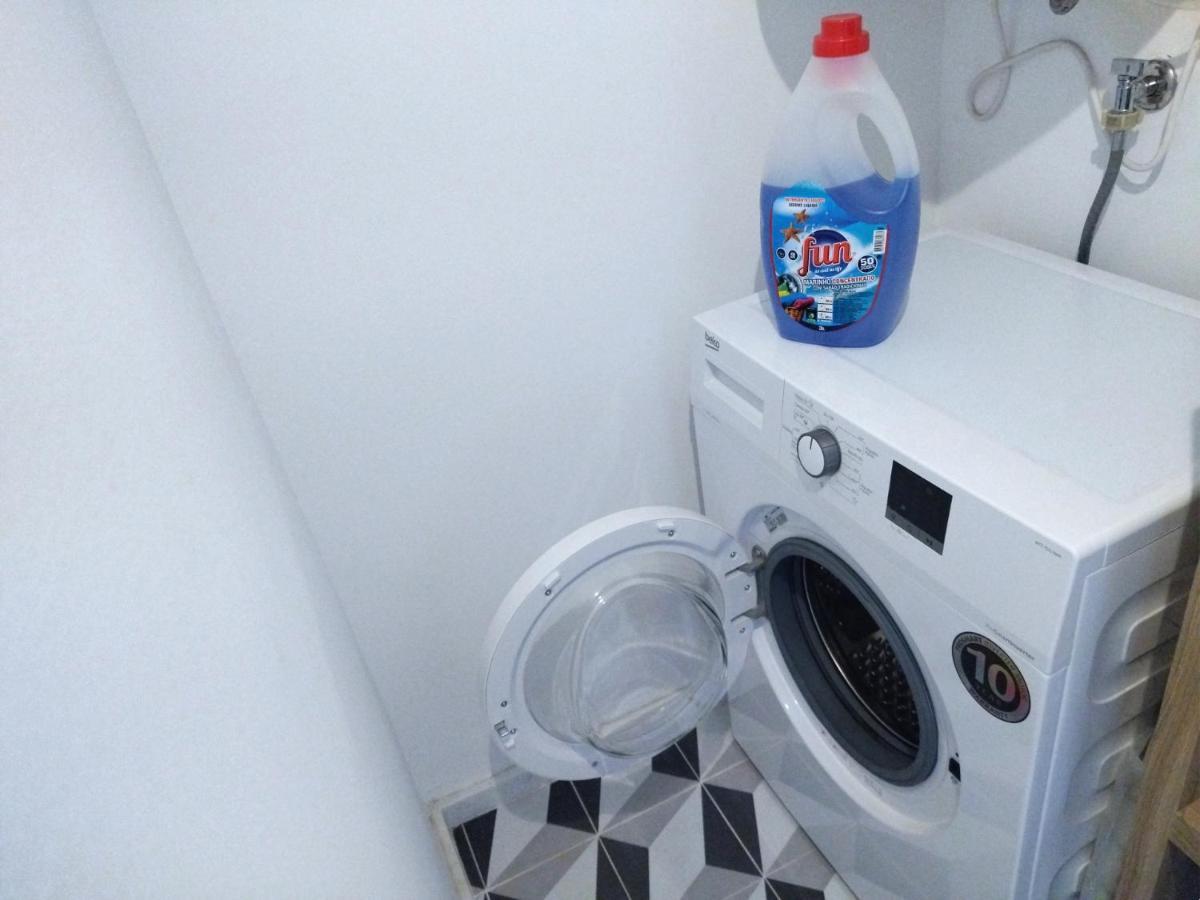 Santa Catarina Patio Apartment - With Washer Machine Porto Luaran gambar