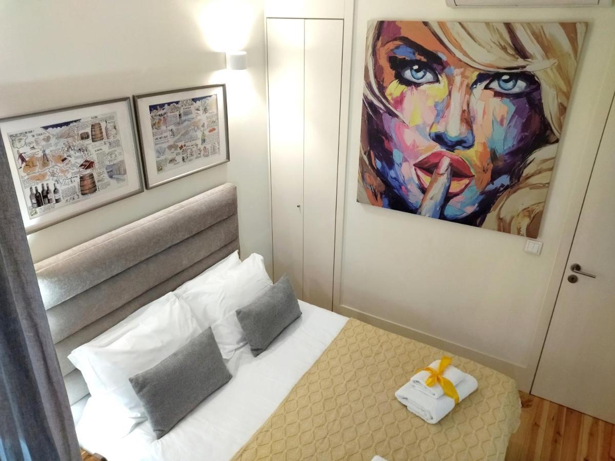 Santa Catarina Patio Apartment - With Washer Machine Porto Luaran gambar