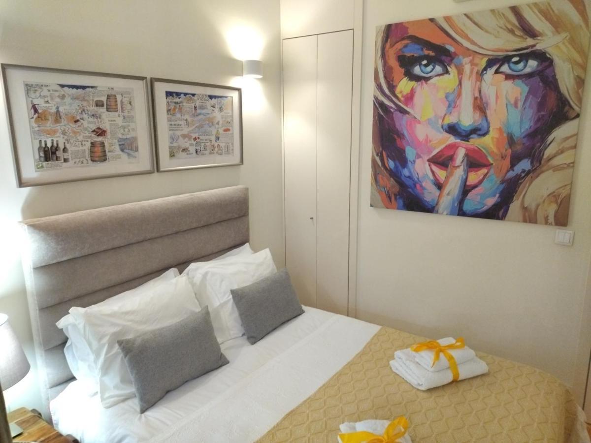 Santa Catarina Patio Apartment - With Washer Machine Porto Luaran gambar
