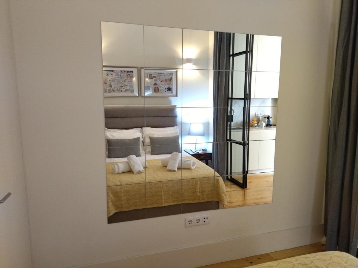 Santa Catarina Patio Apartment - With Washer Machine Porto Luaran gambar