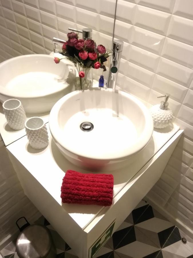 Santa Catarina Patio Apartment - With Washer Machine Porto Luaran gambar