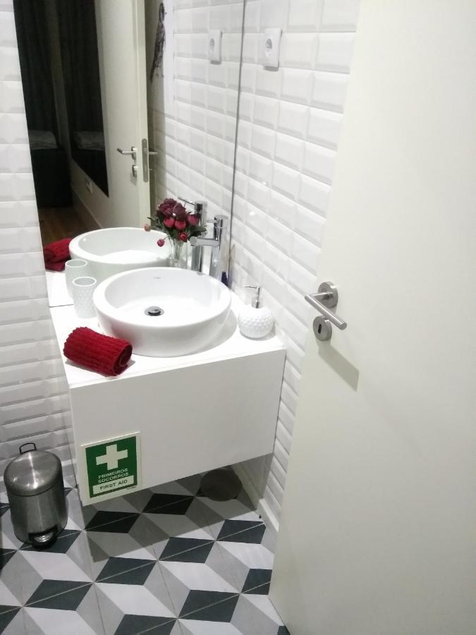 Santa Catarina Patio Apartment - With Washer Machine Porto Luaran gambar